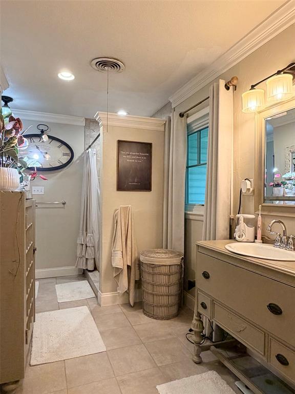 804 N Elm Street Property Photo 15