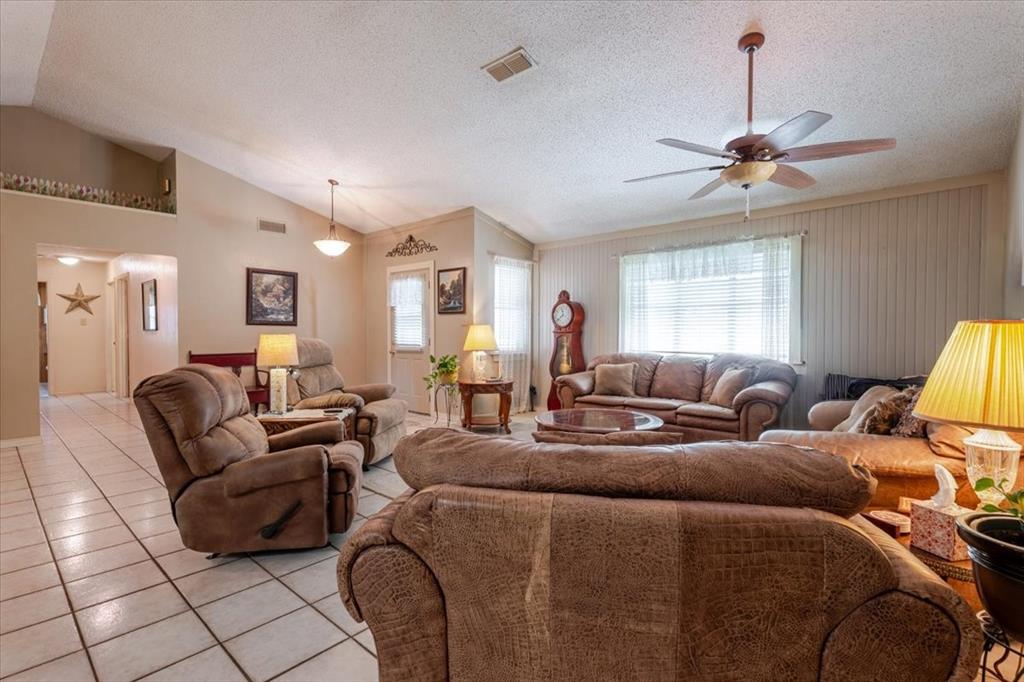 3908 Bandera Drive Property Photo 4