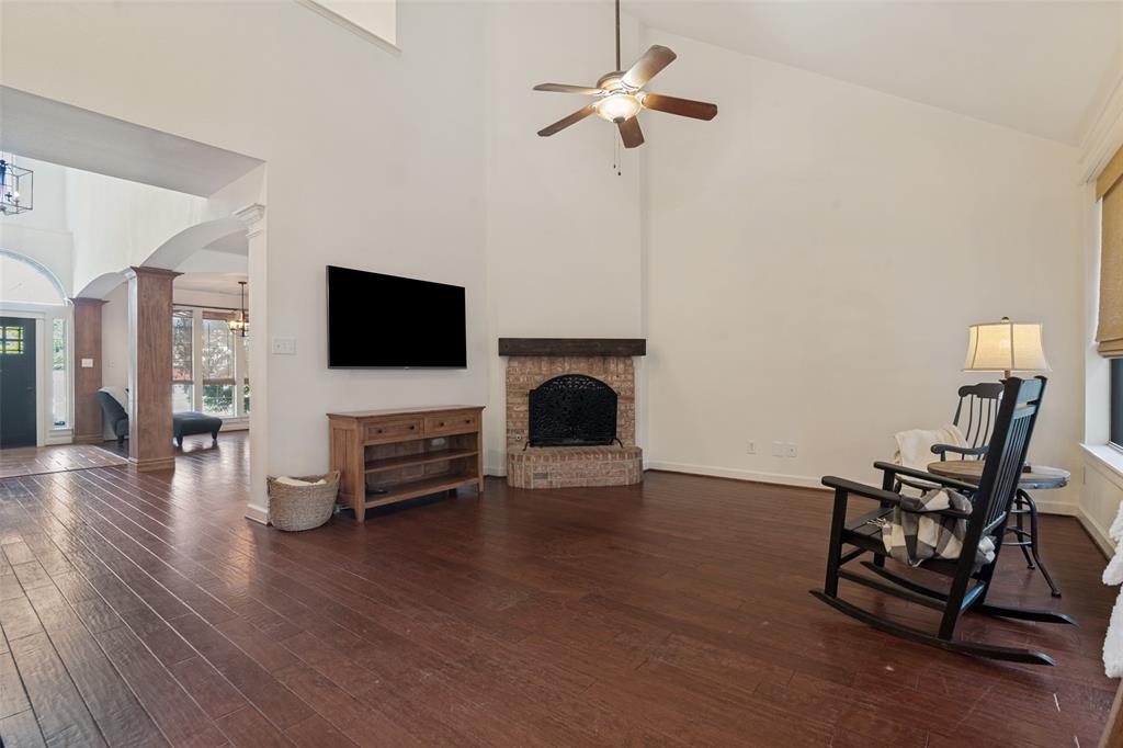 6914 Morningside Way Property Photo 9