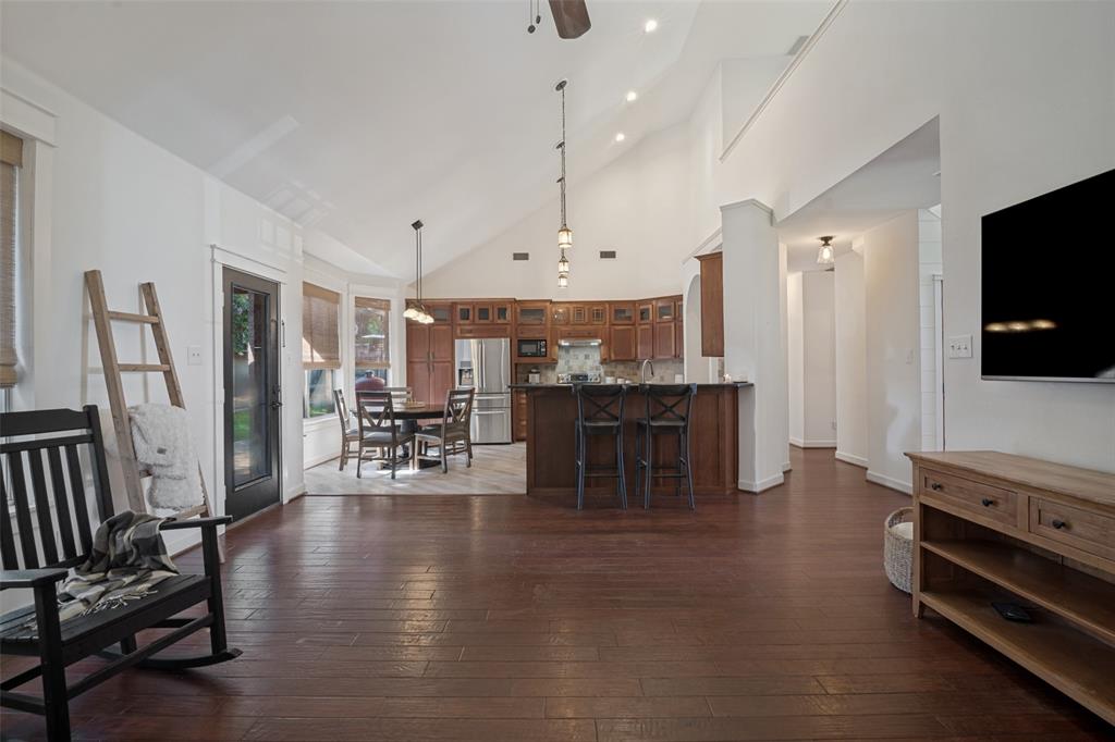 6914 Morningside Way Property Photo 12