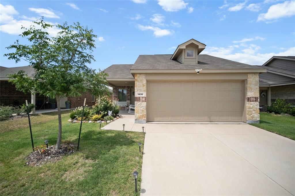 1438 Dovekie Drive Property Photo 2