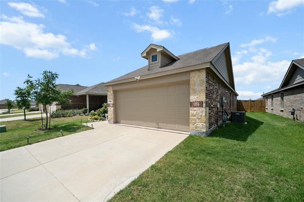 1438 Dovekie Drive Property Photo 3