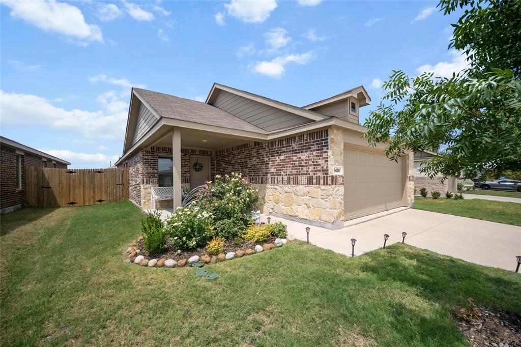 1438 Dovekie Drive Property Photo 4