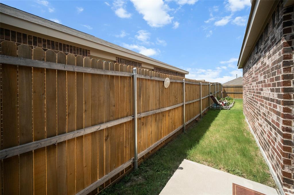1438 Dovekie Drive Property Photo 28