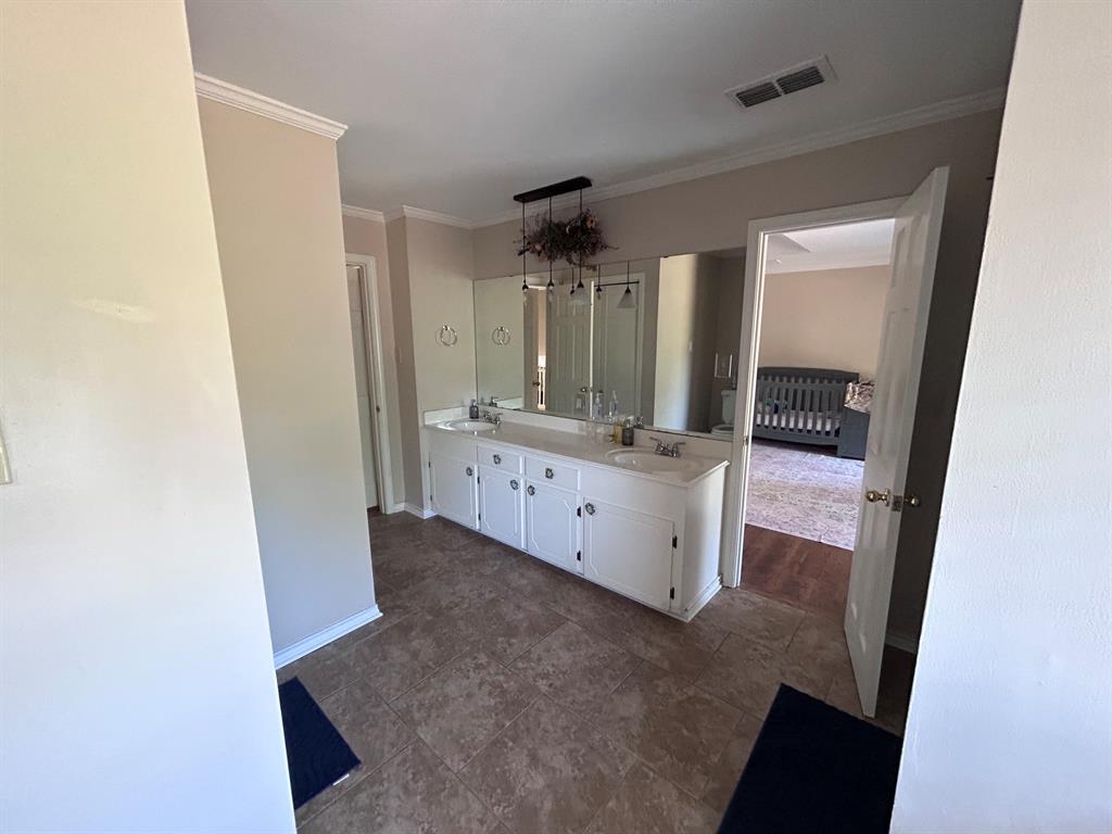 1409 Drake Drive Property Photo 21