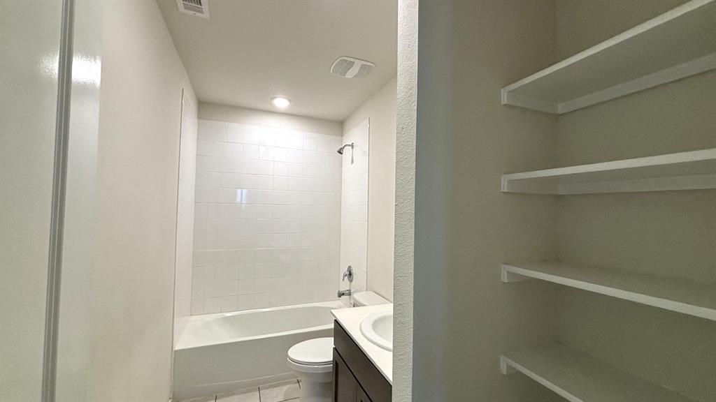 815 Rustic Way Property Photo 9