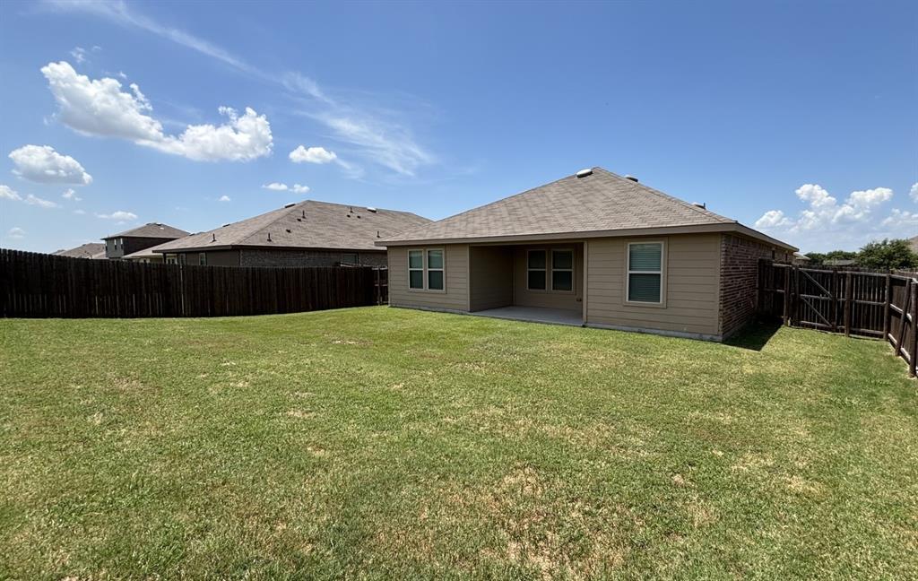 815 Rustic Way Property Photo 12
