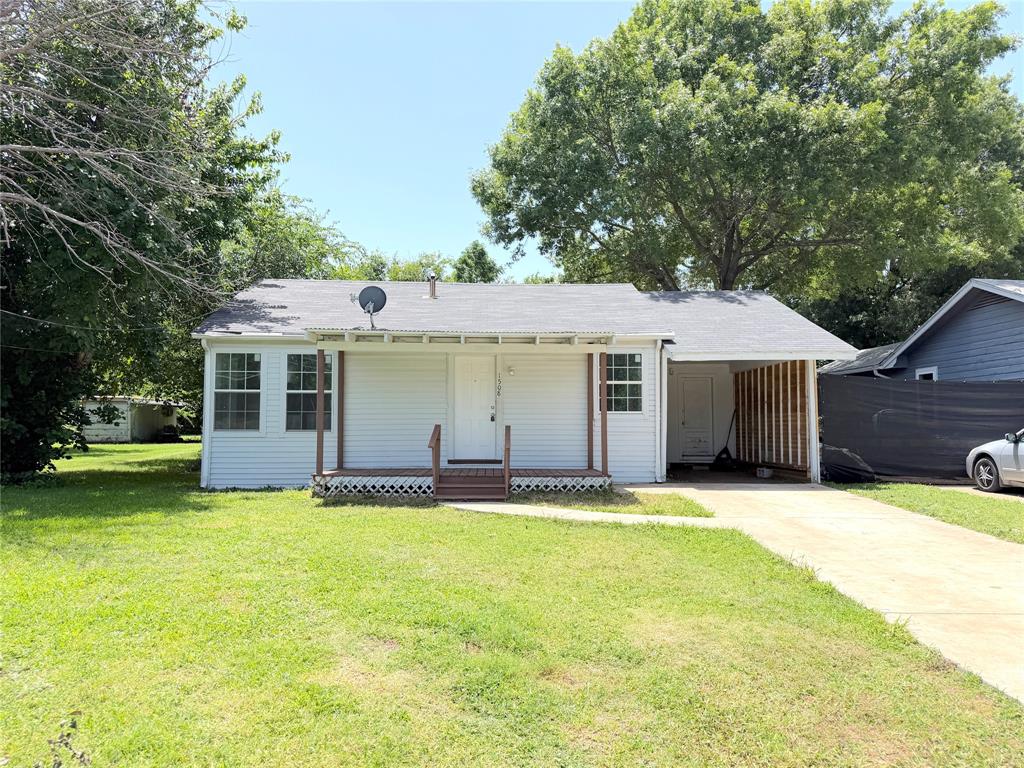 1508 N Hoard Avenue Property Photo 1