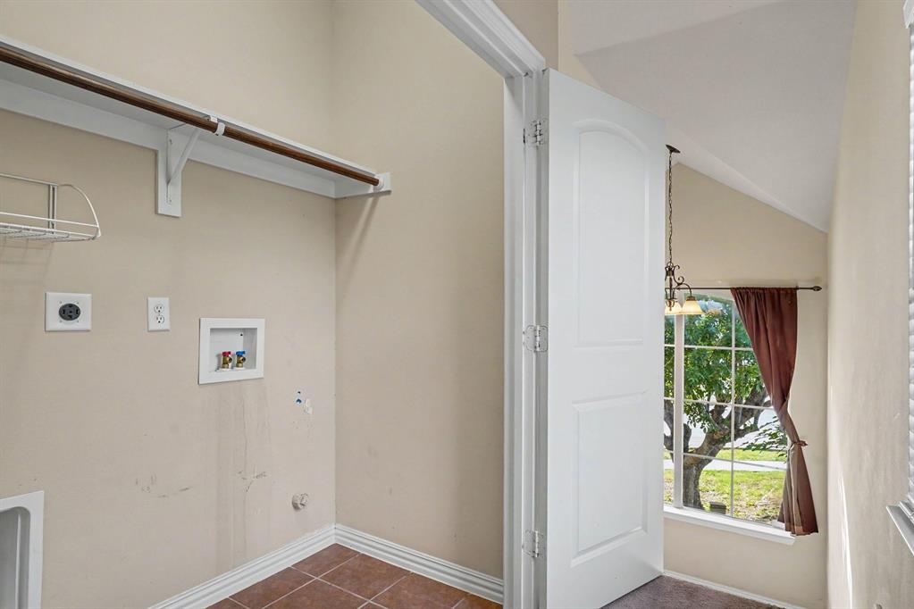 4115 Florence Drive Property Photo 12