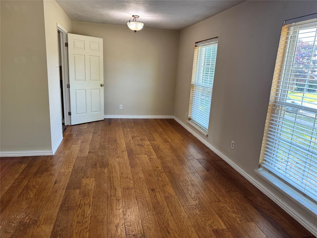 9113 Willowbrook Drive Property Photo 4