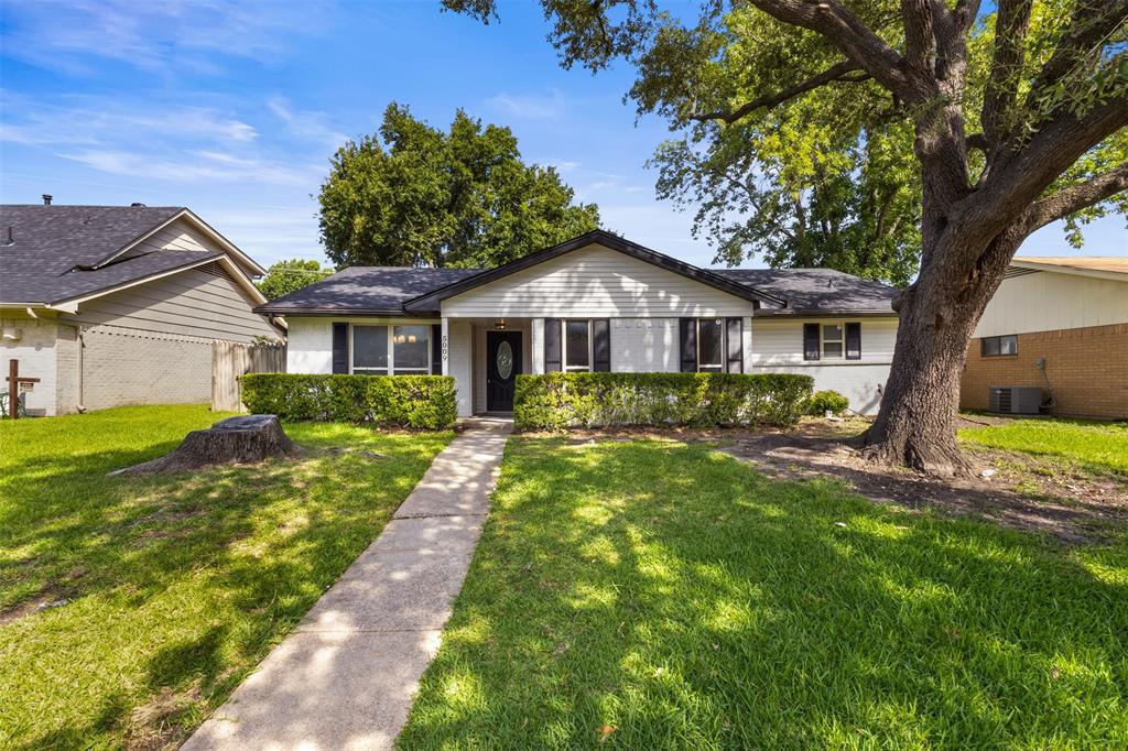 5009 Presidio Drive Property Photo 1