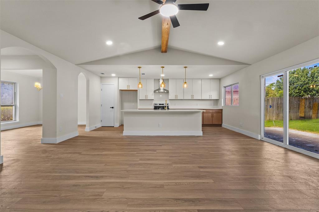 5009 Presidio Drive Property Photo 8