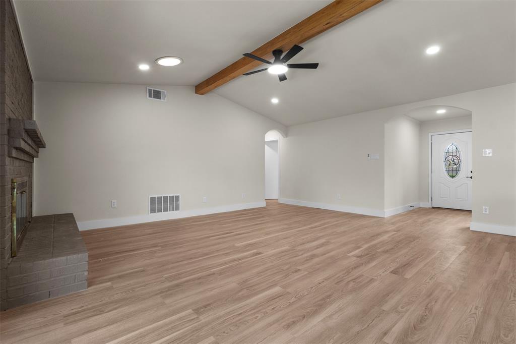 5009 Presidio Drive Property Photo 9