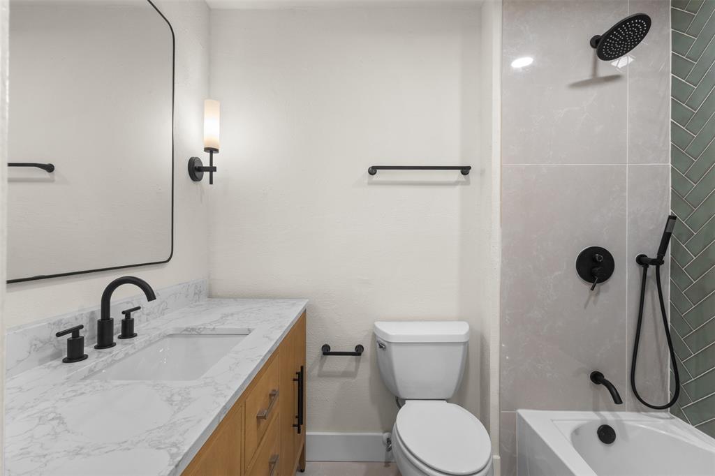 5009 Presidio Drive Property Photo 22