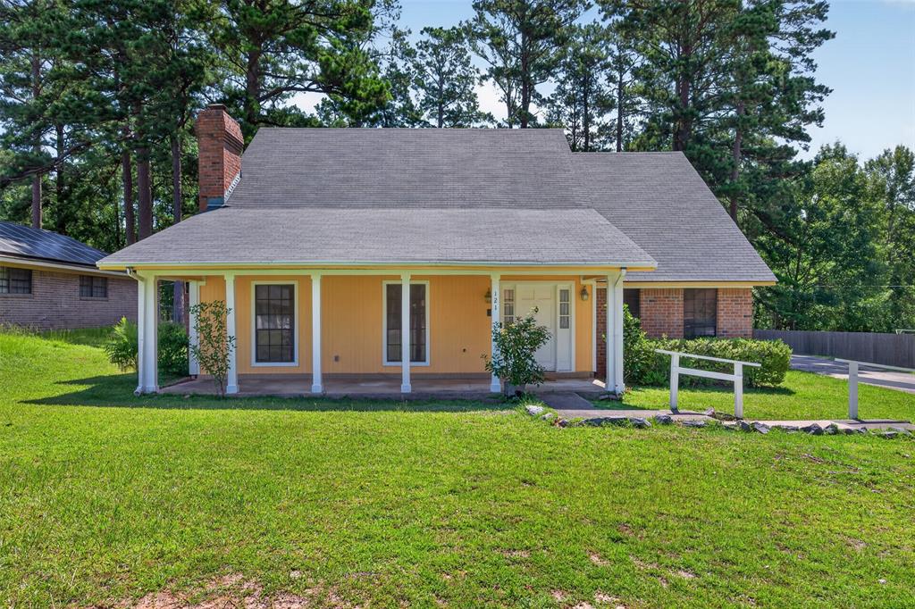 121 Deer Lane Property Photo 1