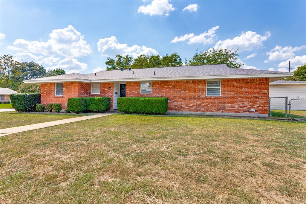240 Smith Street Property Photo 3
