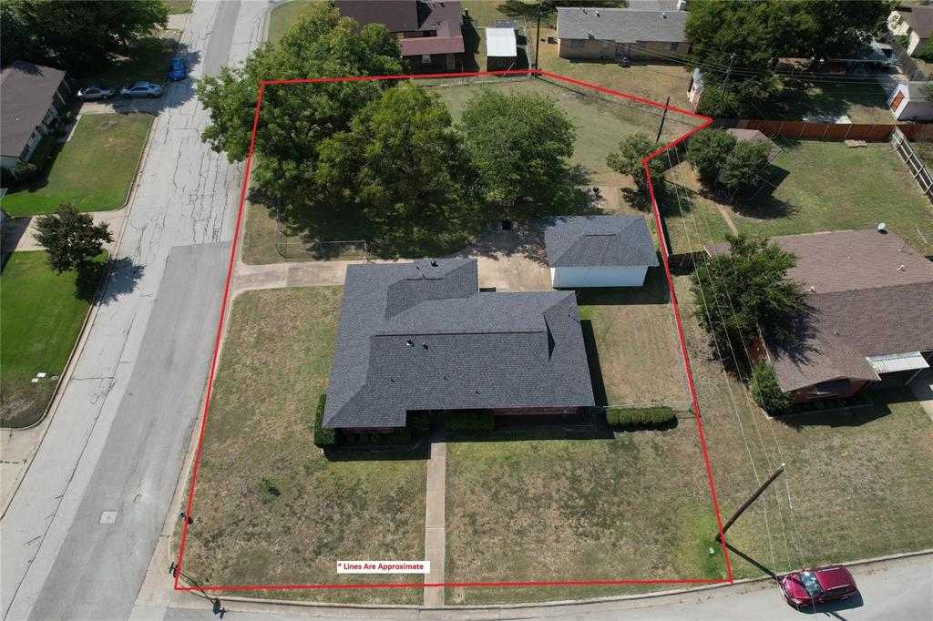 240 Smith Street Property Photo 26