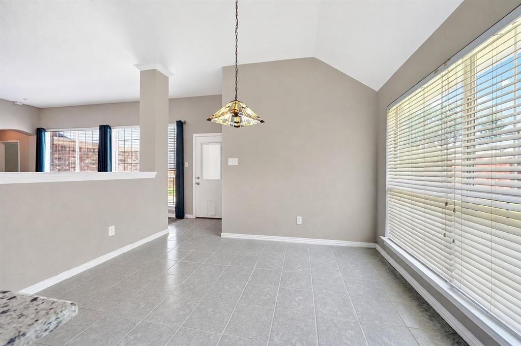 2713 Planetree Drive Property Photo 12