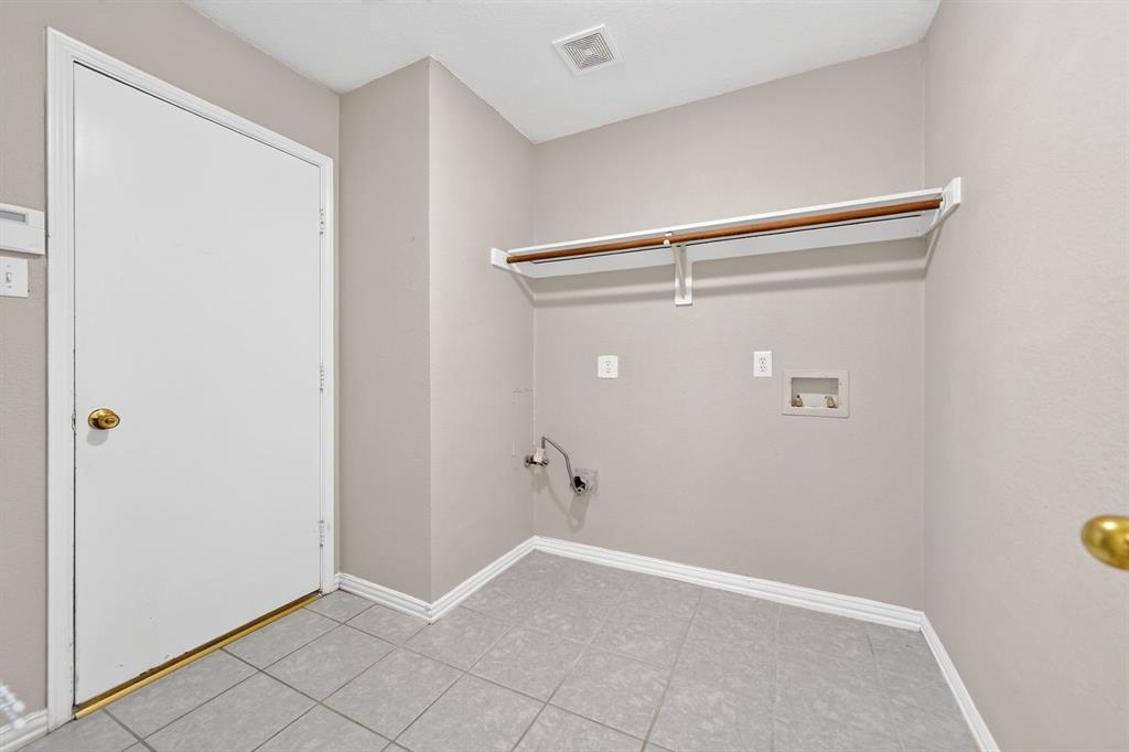 2713 Planetree Drive Property Photo 30