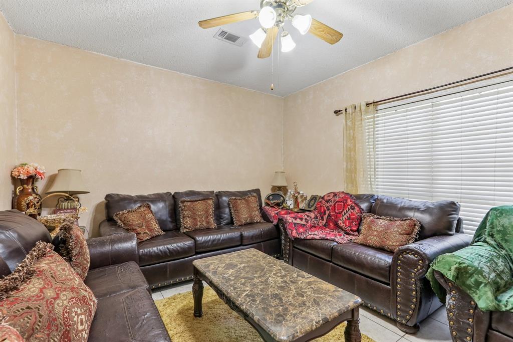 331 Linhurst Drive Property Photo 6