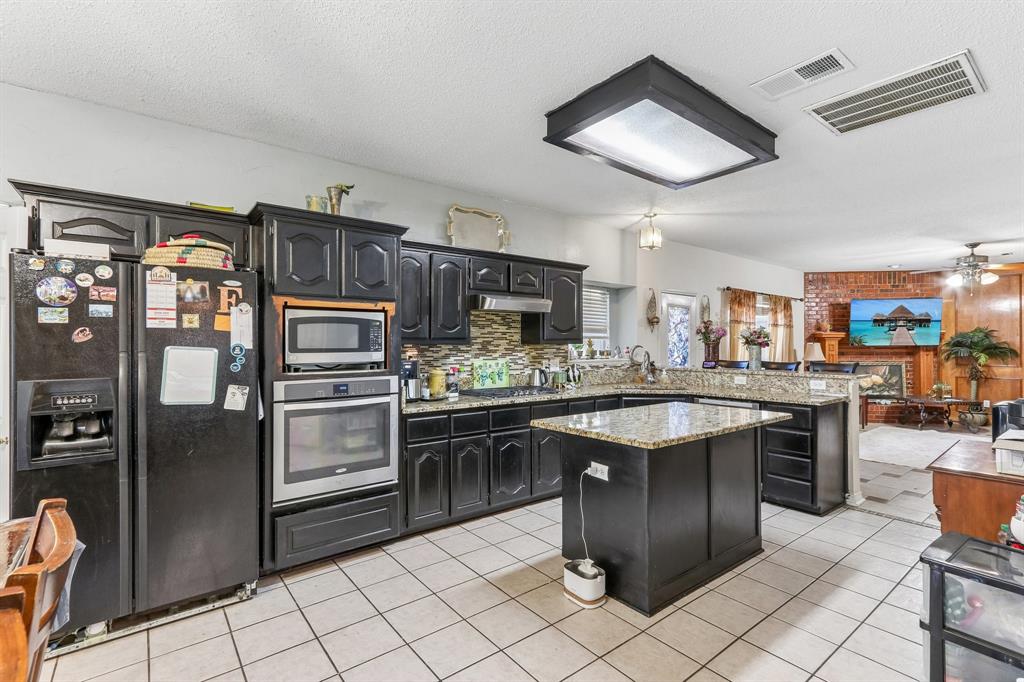 331 Linhurst Drive Property Photo 7