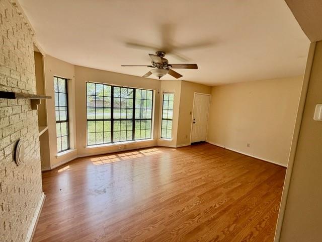 210 W Houston Street Property Photo 8