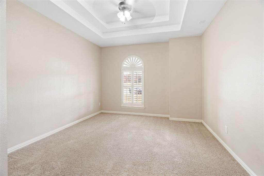 684 Hollow Circle Property Photo 14