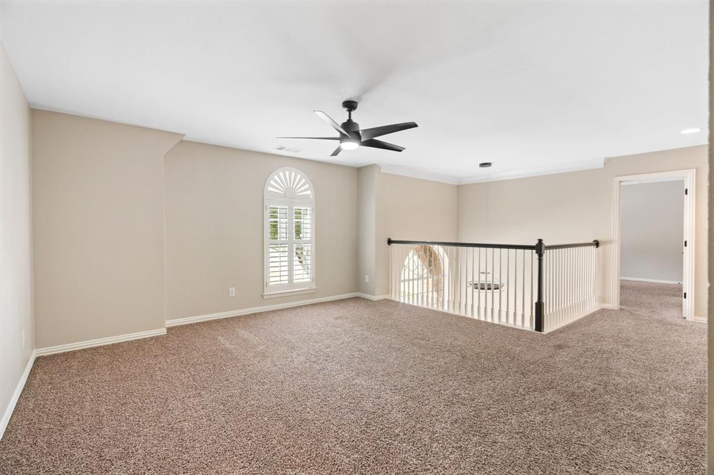 684 Hollow Circle Property Photo 23