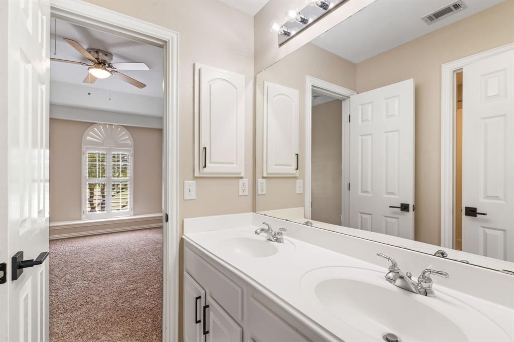 684 Hollow Circle Property Photo 25