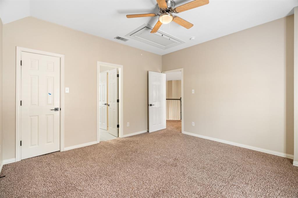 684 Hollow Circle Property Photo 26