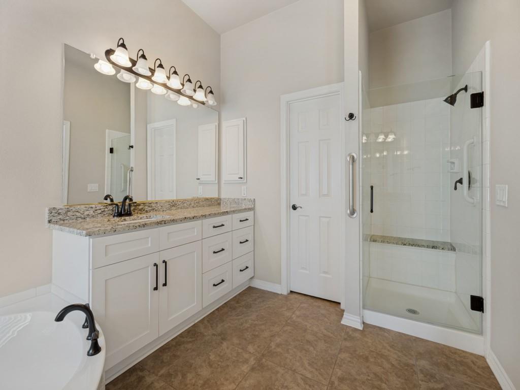 4557 Oak Shores Drive Property Photo 11