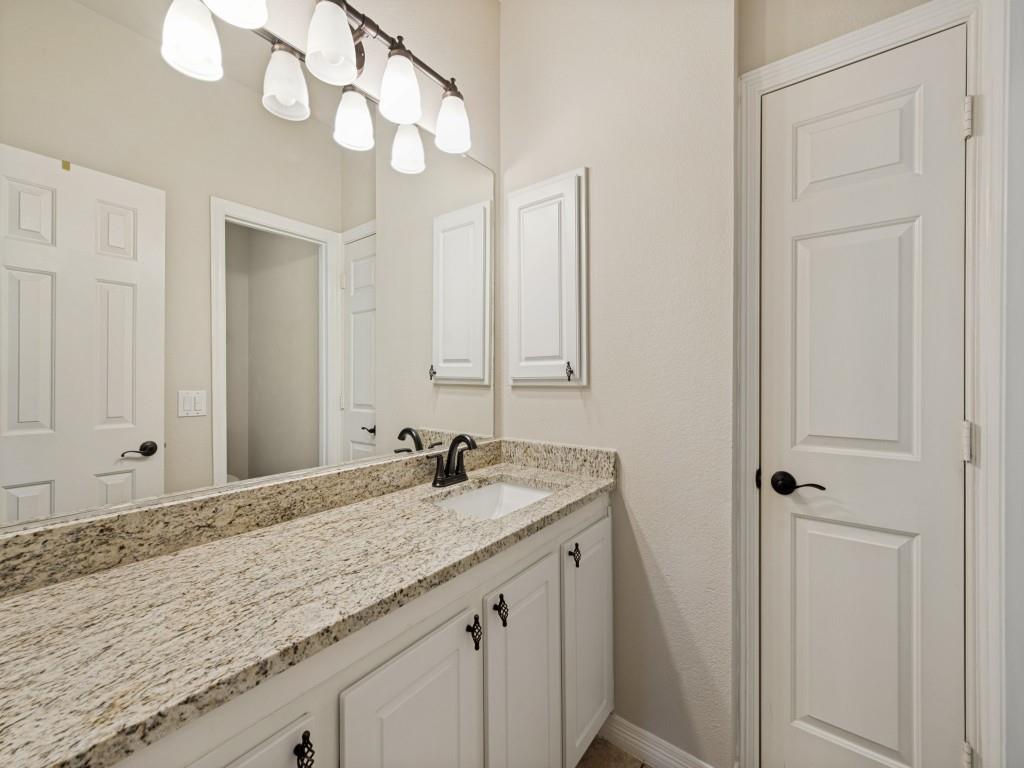 4557 Oak Shores Drive Property Photo 17