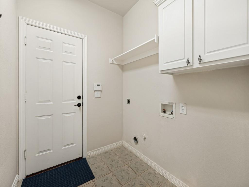 4557 Oak Shores Drive Property Photo 19