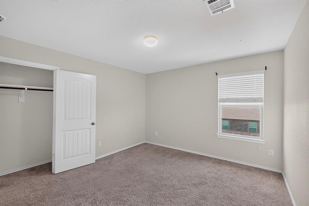2329 Julia Lane Property Photo 25
