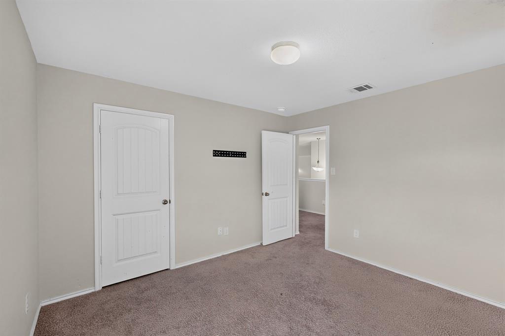 2329 Julia Lane Property Photo 29