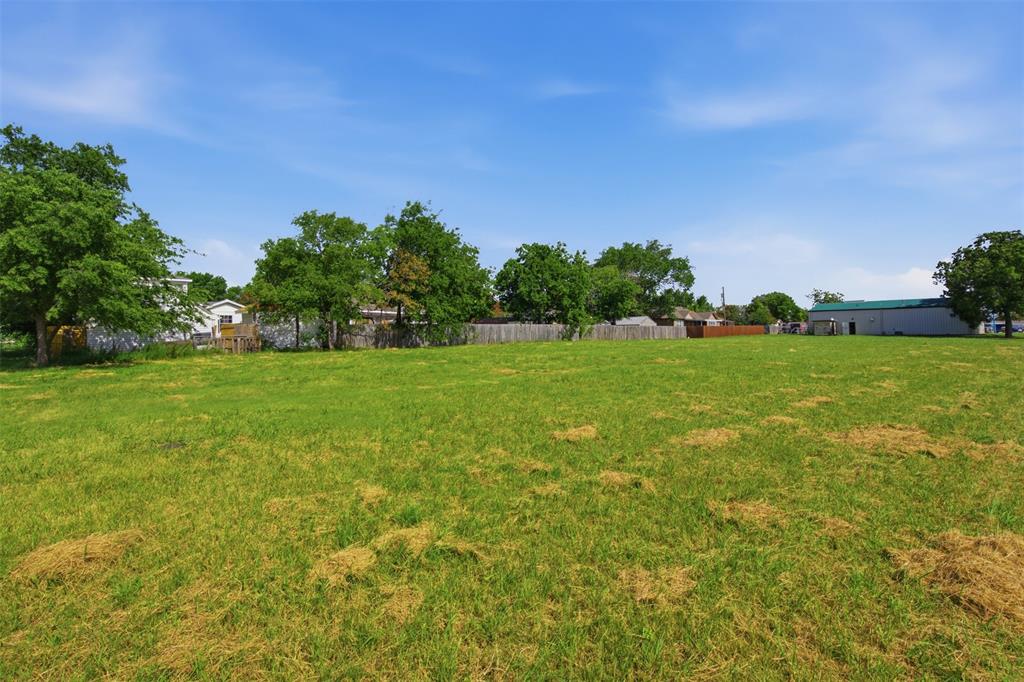 S Interstate 45 Property Photo 7