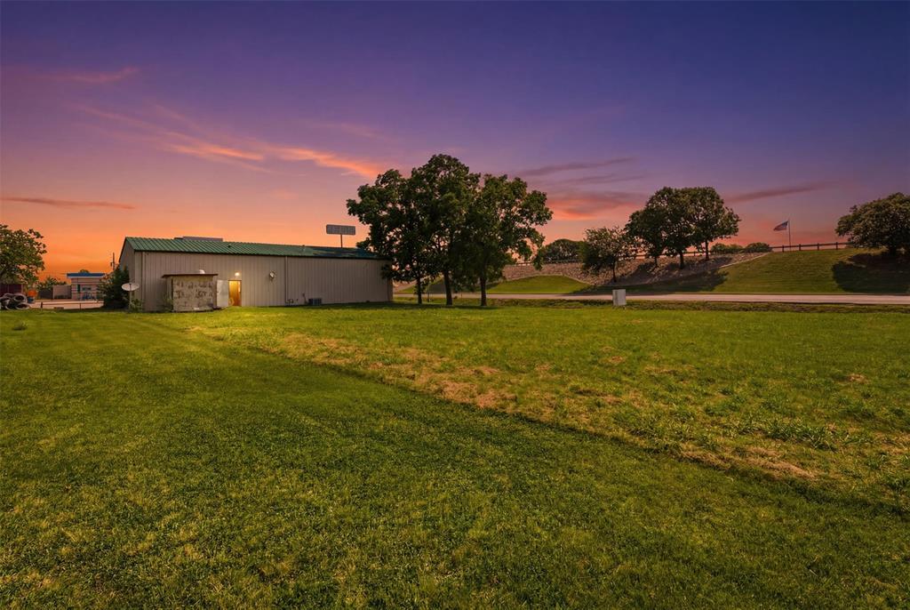 S Interstate 45 Property Photo 16