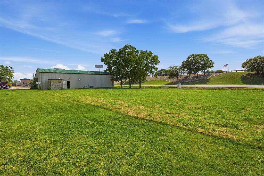 S Interstate 45 Property Photo 17