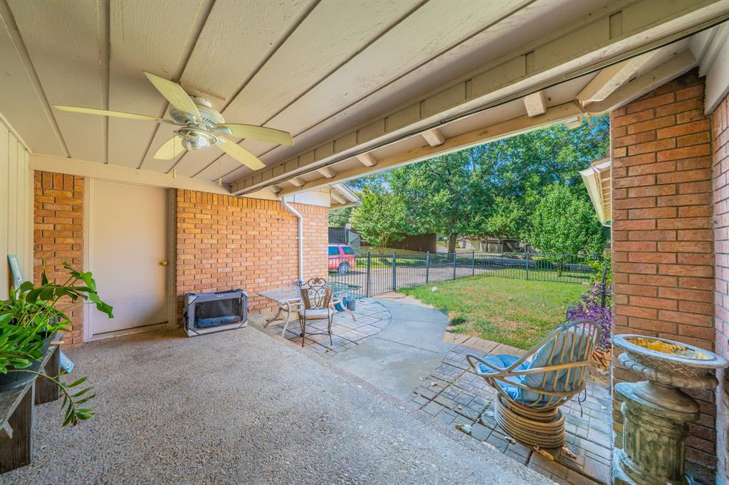 2233 Westfield Street Property Photo 21