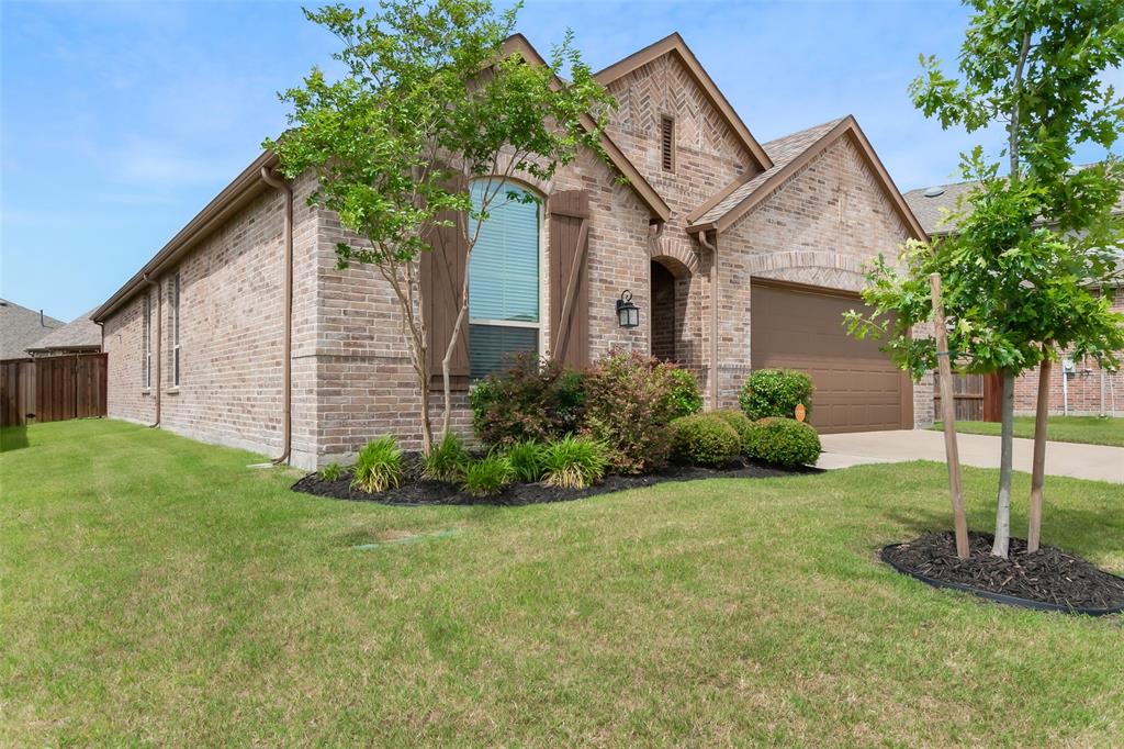 1545 Sugarberry Drive Property Photo 3