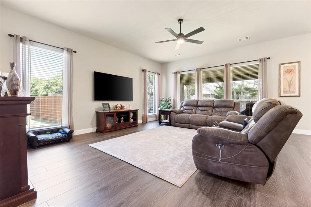 1004 Bessie Drive Property Photo 7