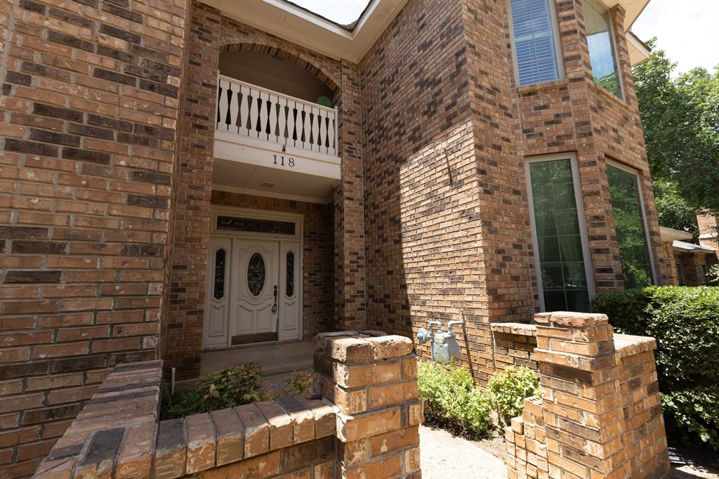 118 Lytle Place Property Photo 4
