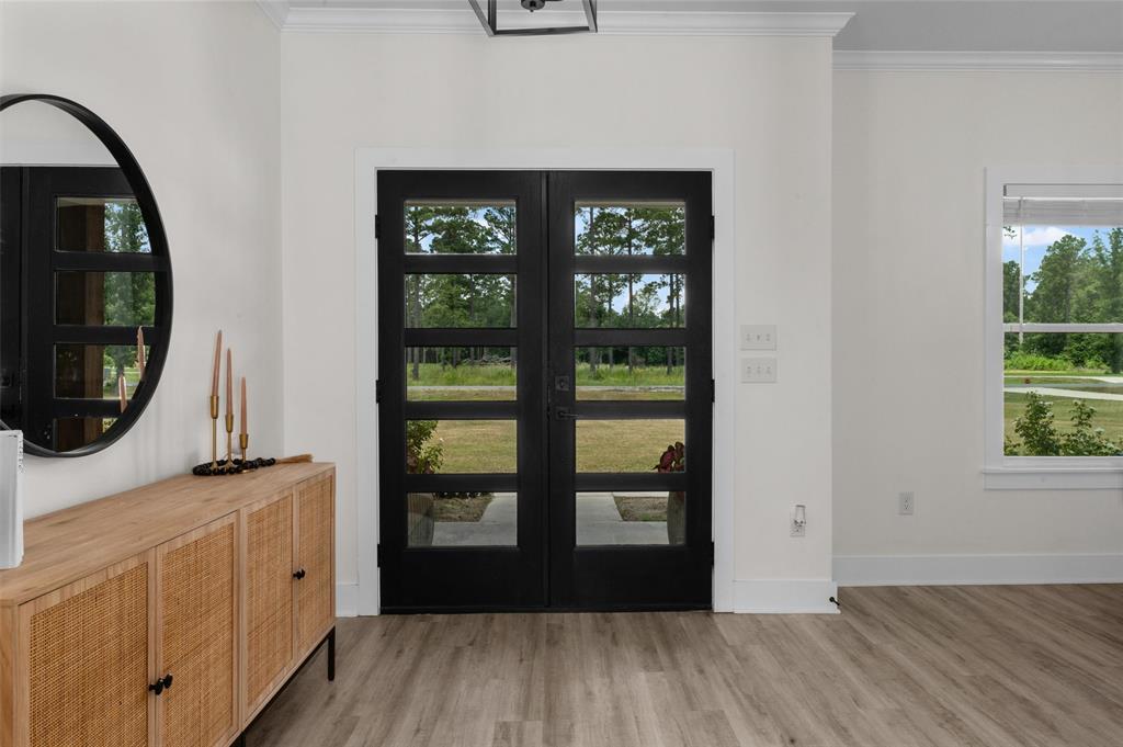 326 Bradleigh Boulevard Property Photo 6