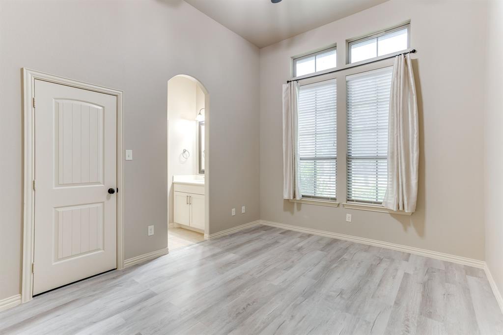 8241 Sandhill Crane Drive Property Photo 11