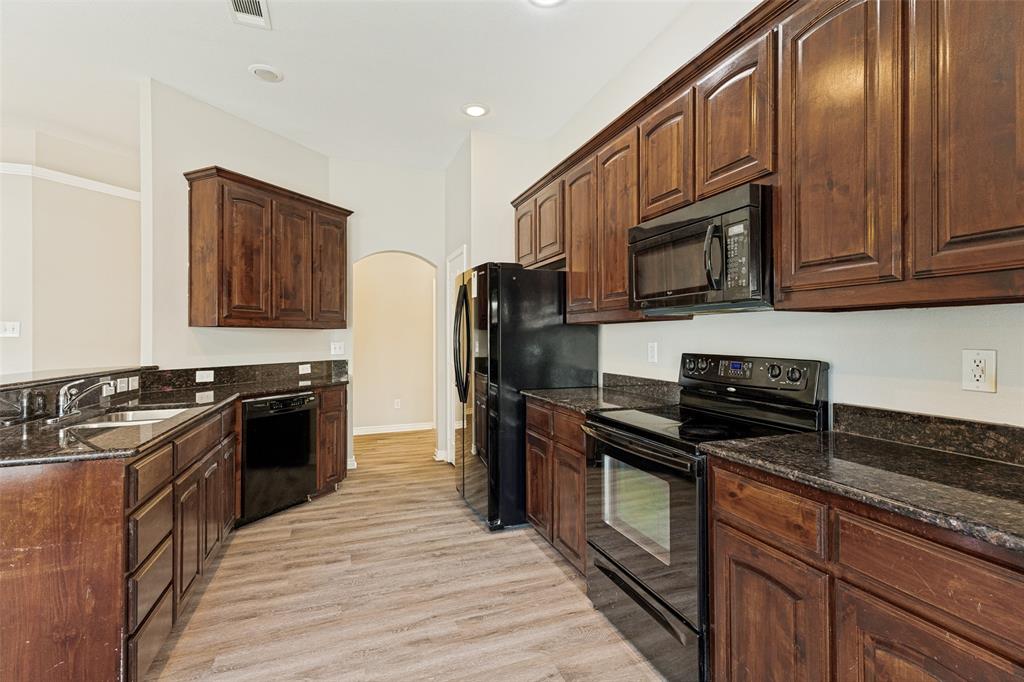 417 Brookhollow Lane Property Photo 11