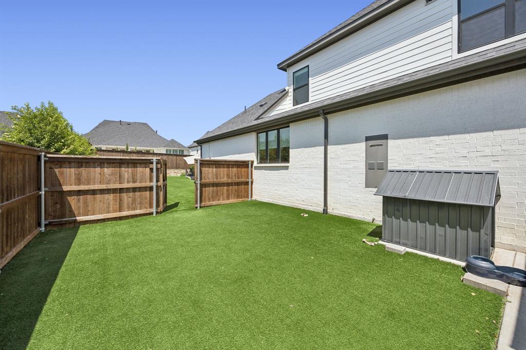 2712 Whirlaway Court Property Photo 39