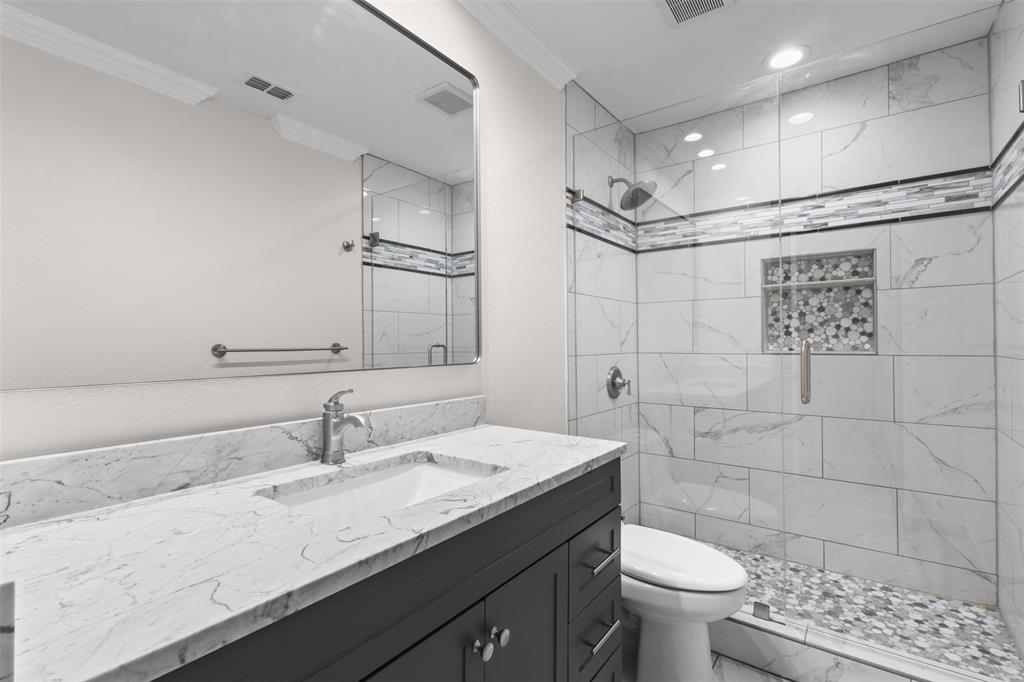 2441 Miller Street Property Photo 17