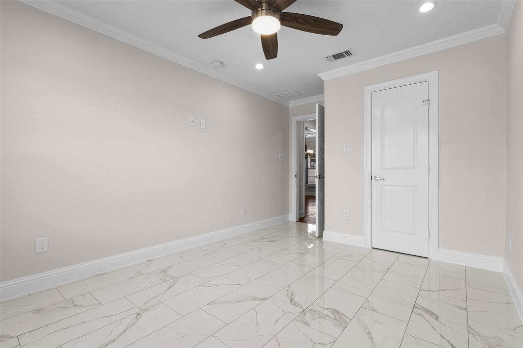2441 Miller Street Property Photo 21