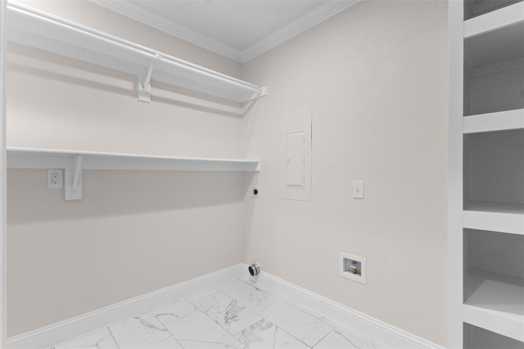2441 Miller Street Property Photo 22