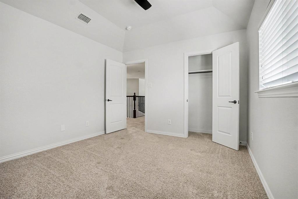 4310 Garden Path Lane Property Photo 17